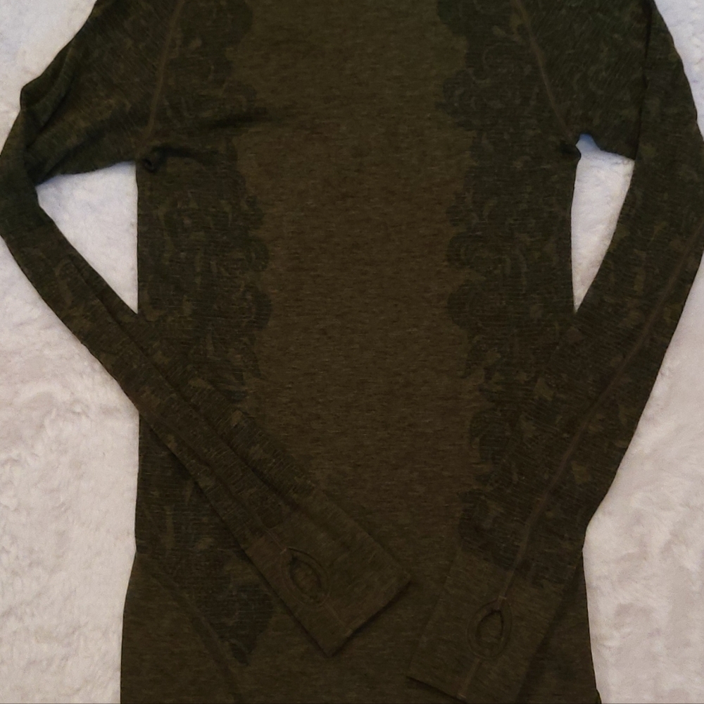 Lululemon Swiftly Tech Long Sleeve